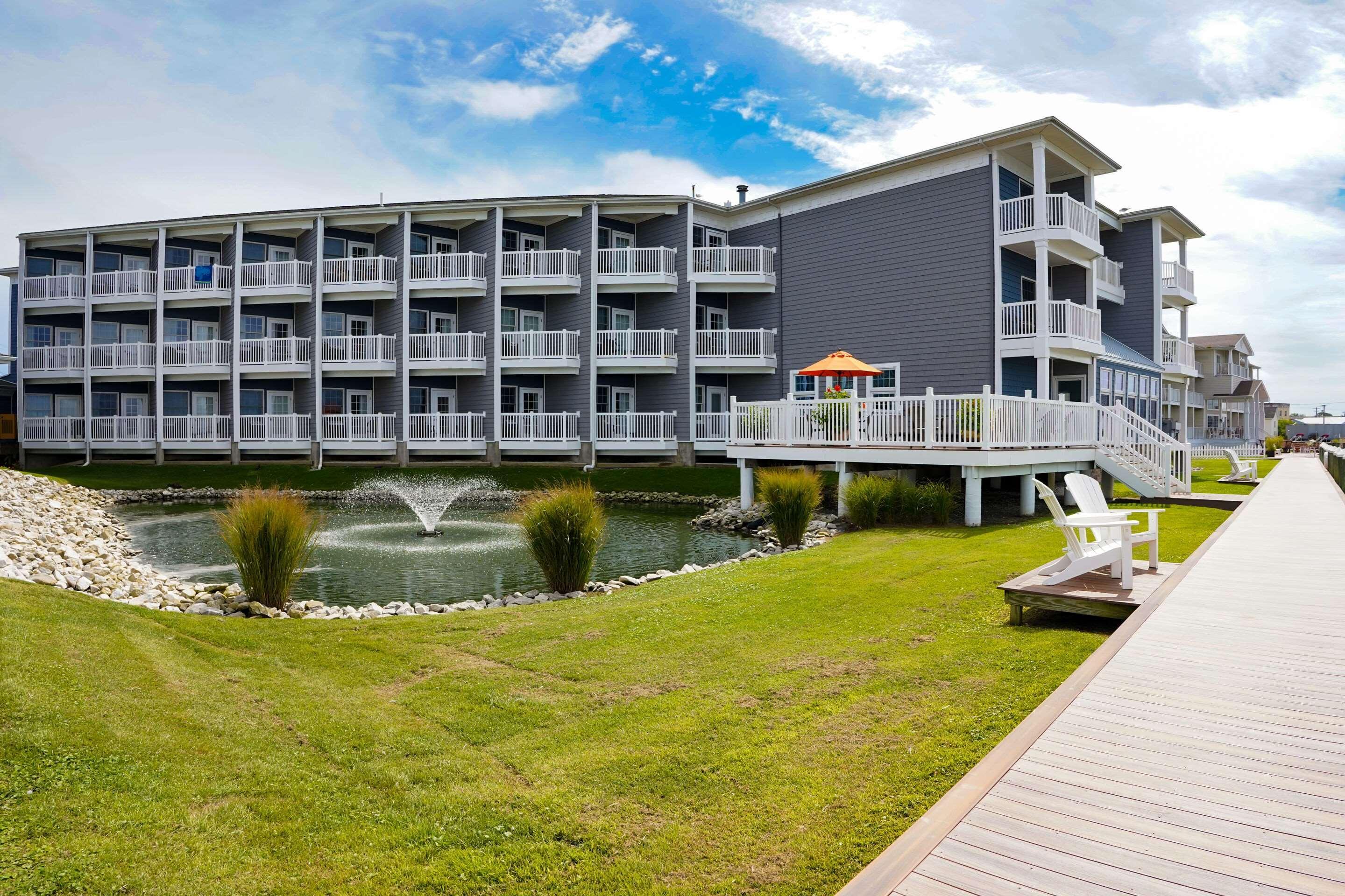 Comfort Suites Chincoteague Island Bayfront Resort Exterior foto